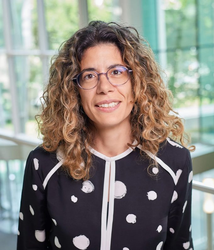 Lynn Azar Headshot 2025