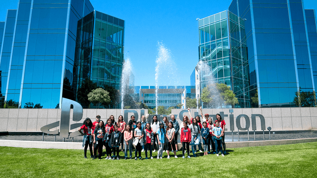 Group photo of Girls Make Games participants